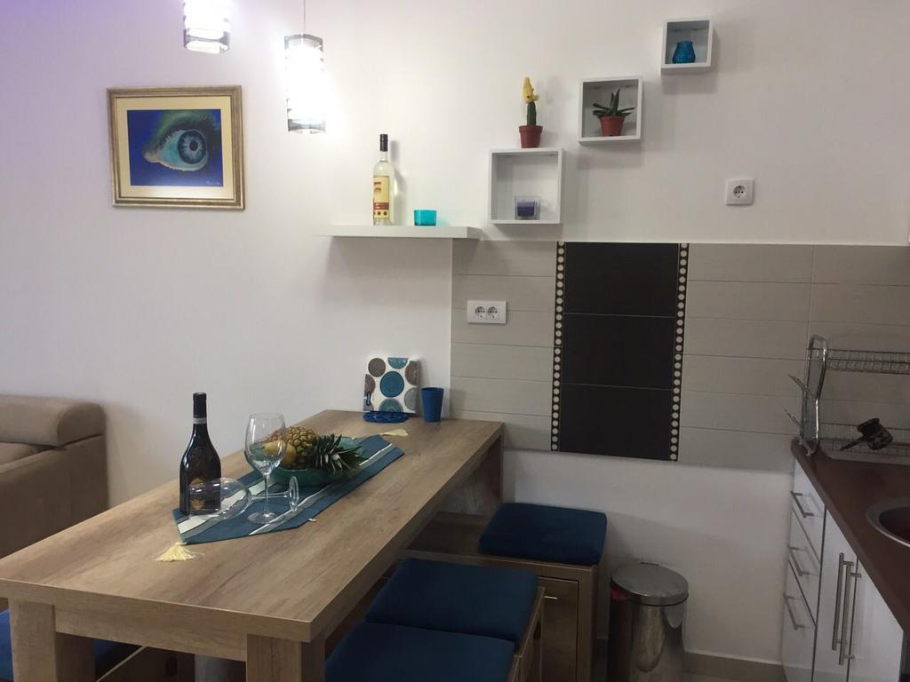 Apartman Dajana Ulcinj Exterior photo